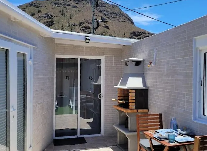 Hikers Haven Courtyard Tamaimo Tenerife * Santiago del Teide