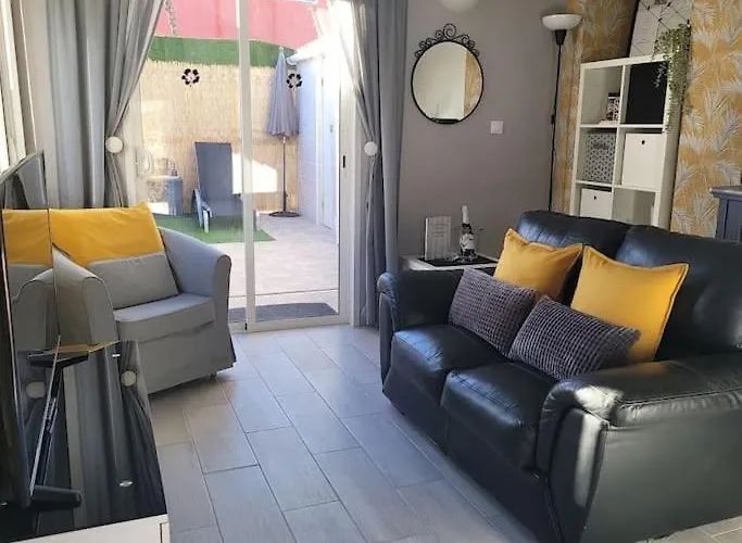 Hikers Haven Courtyard Tamaimo Tenerife