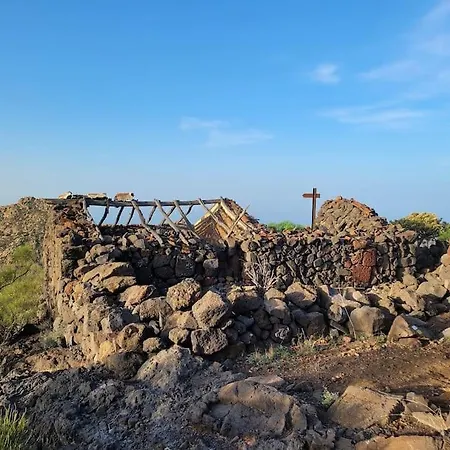 Hikers Haven Courtyard Tamaimo Tenerife *