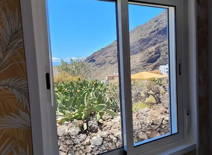 Hikers Haven Courtyard Tamaimo Tenerife * Сантъяго-дель-Тейде