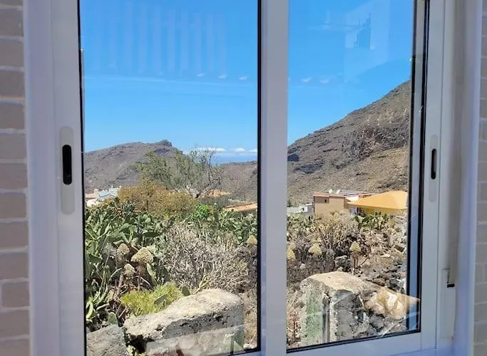 Hikers Haven Courtyard Tamaimo Tenerife