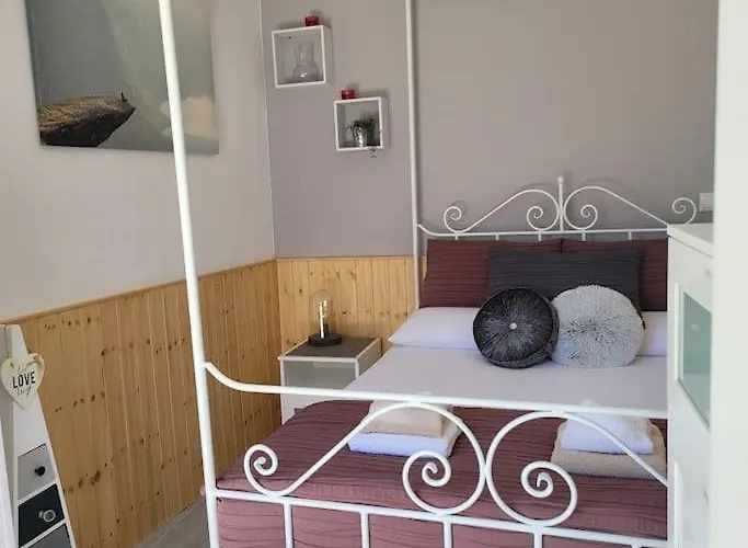 Апартаменты Hikers Haven Courtyard Tamaimo Tenerife Сантъяго-дель-Тейде