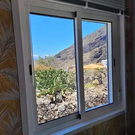 Hikers Haven Courtyard Tamaimo Tenerife * Сантъяго-дель-Тейде